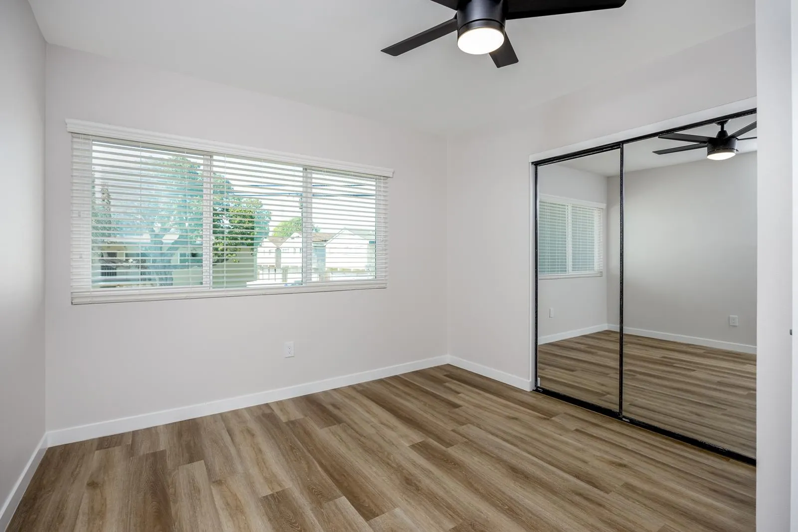 property for rent #11