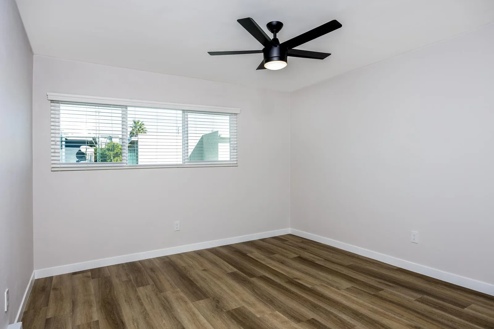 property for rent #12