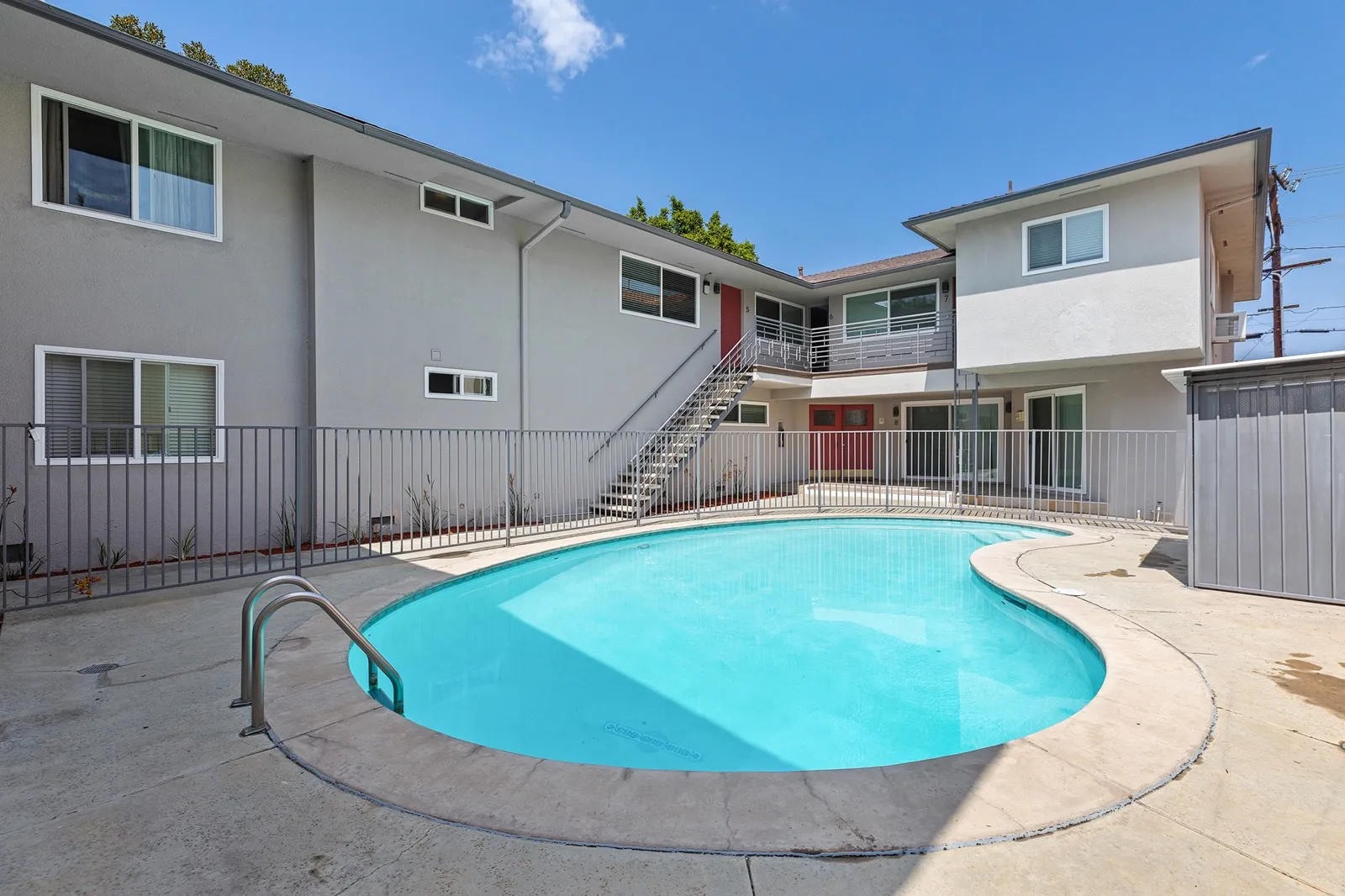 property for rent #10