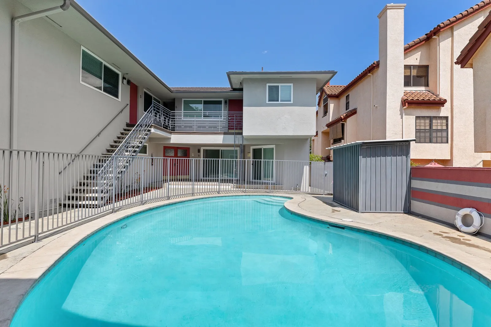 property for rent #11