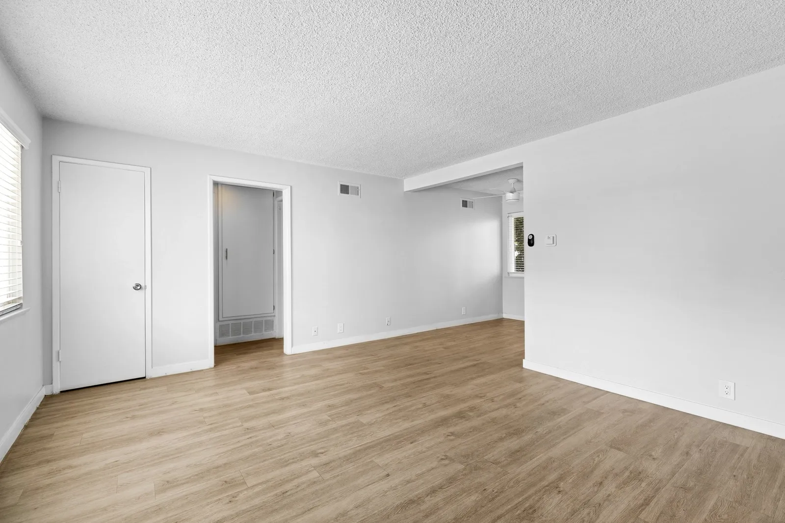 property for rent #10