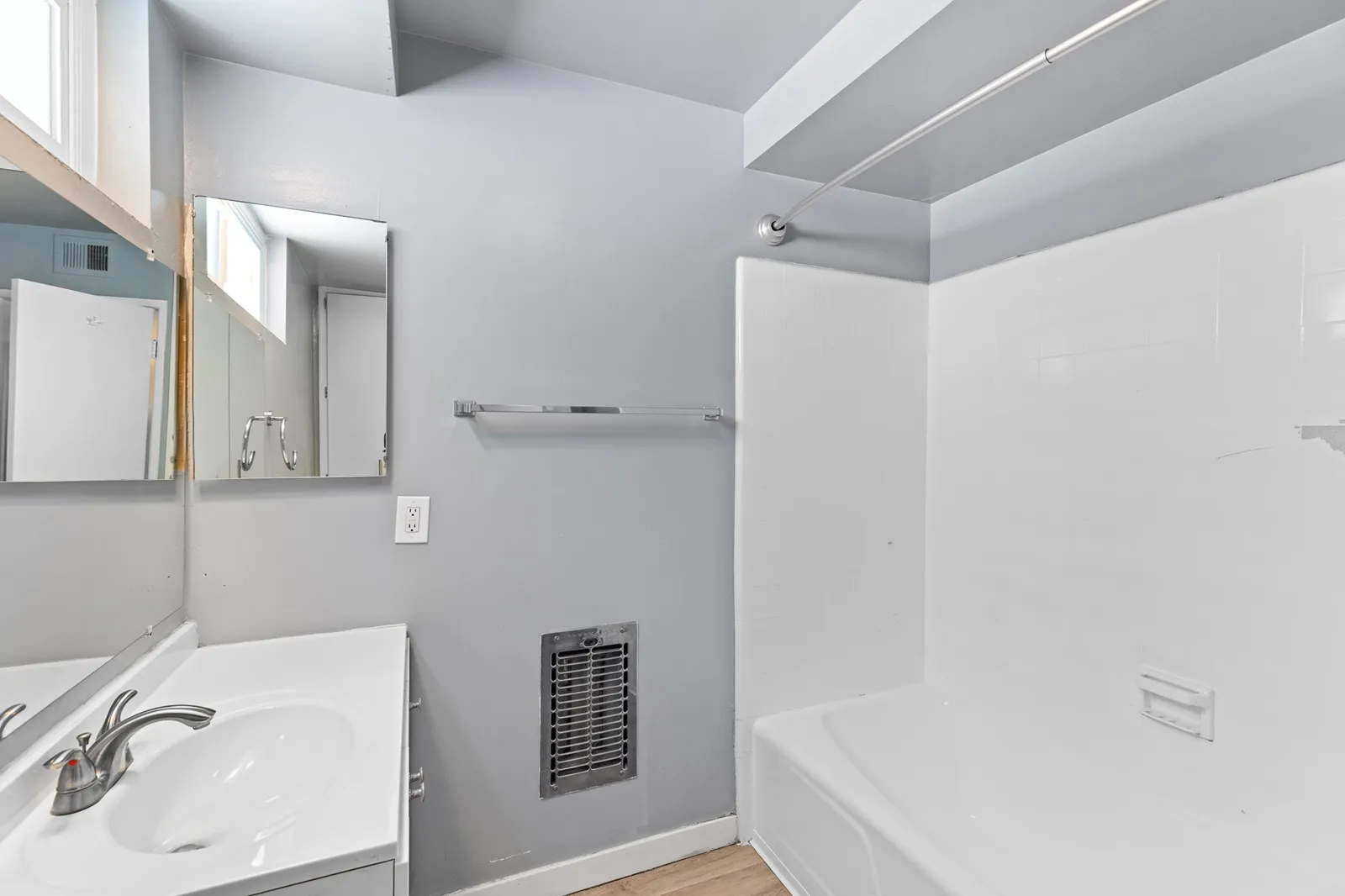 property for rent #24