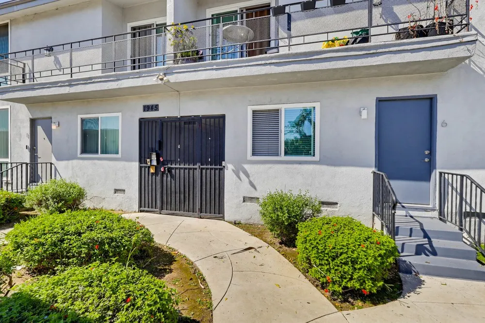 property for rent #4