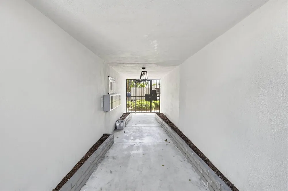 property for rent #15