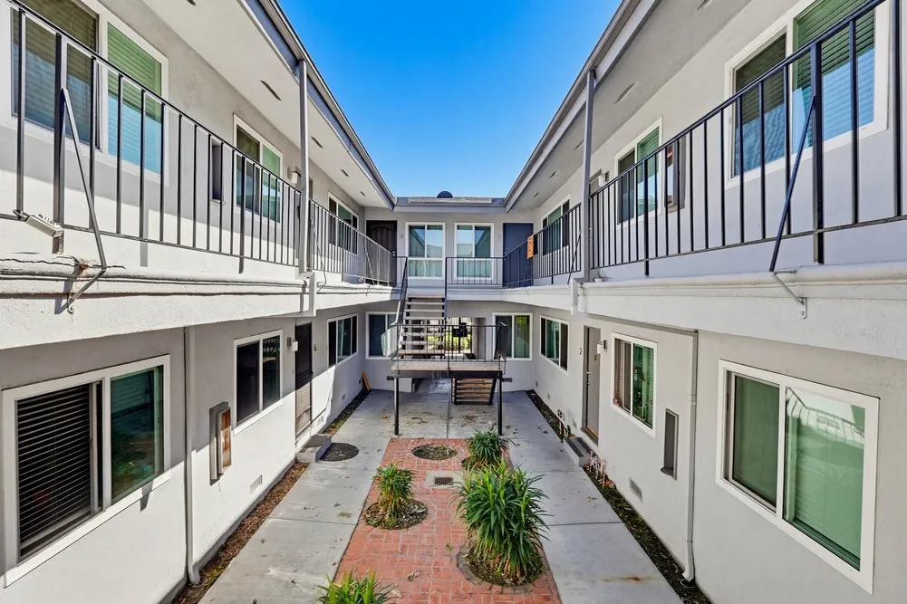 property for rent #6