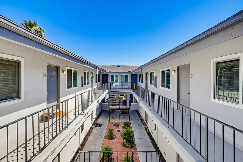 property for rent #8