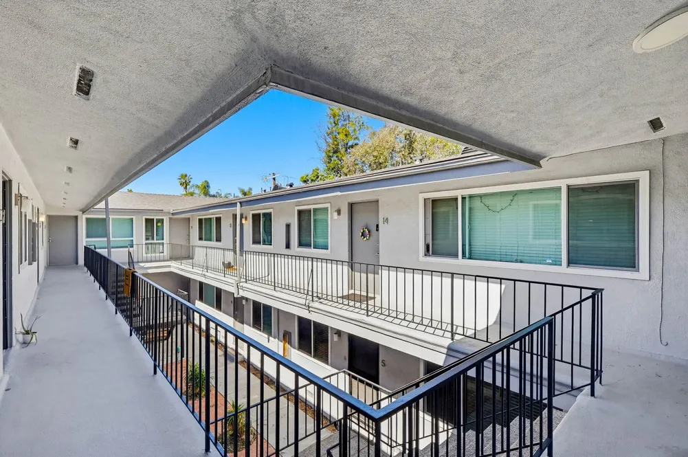 property for rent #10