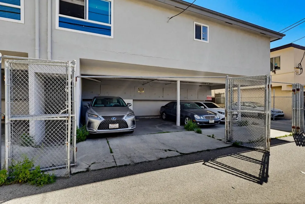 property for rent #16