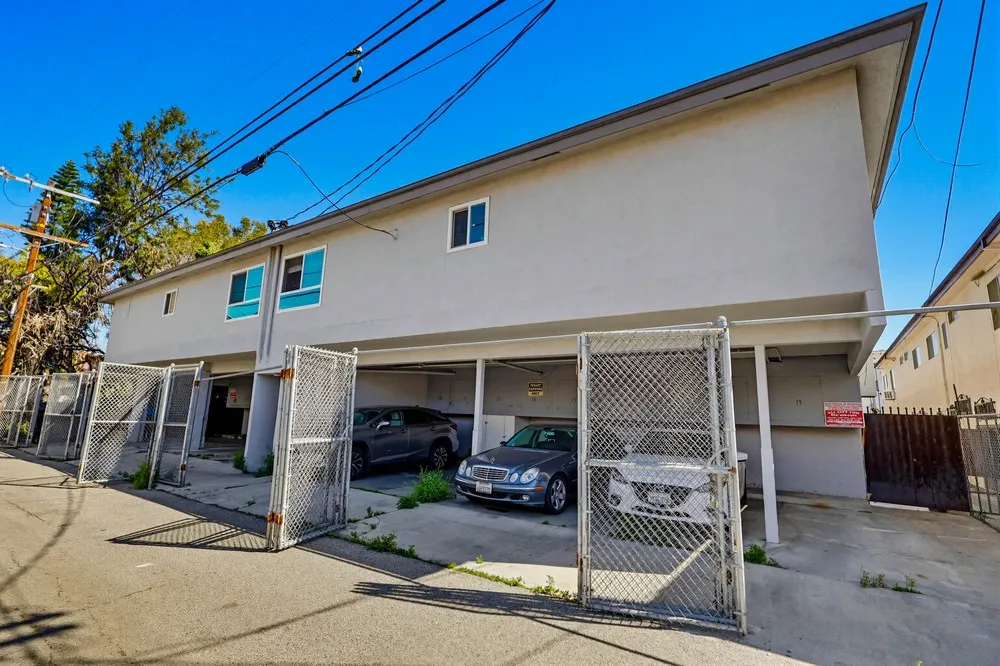 property for rent #18