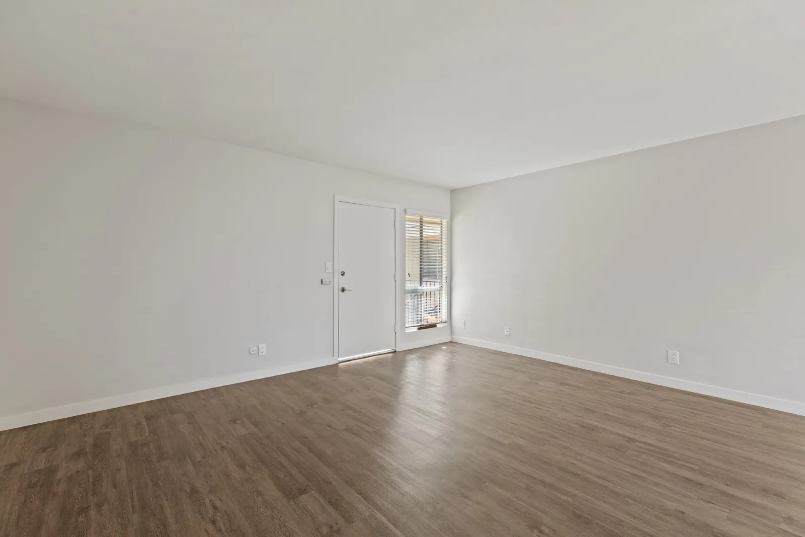 property for rent #15