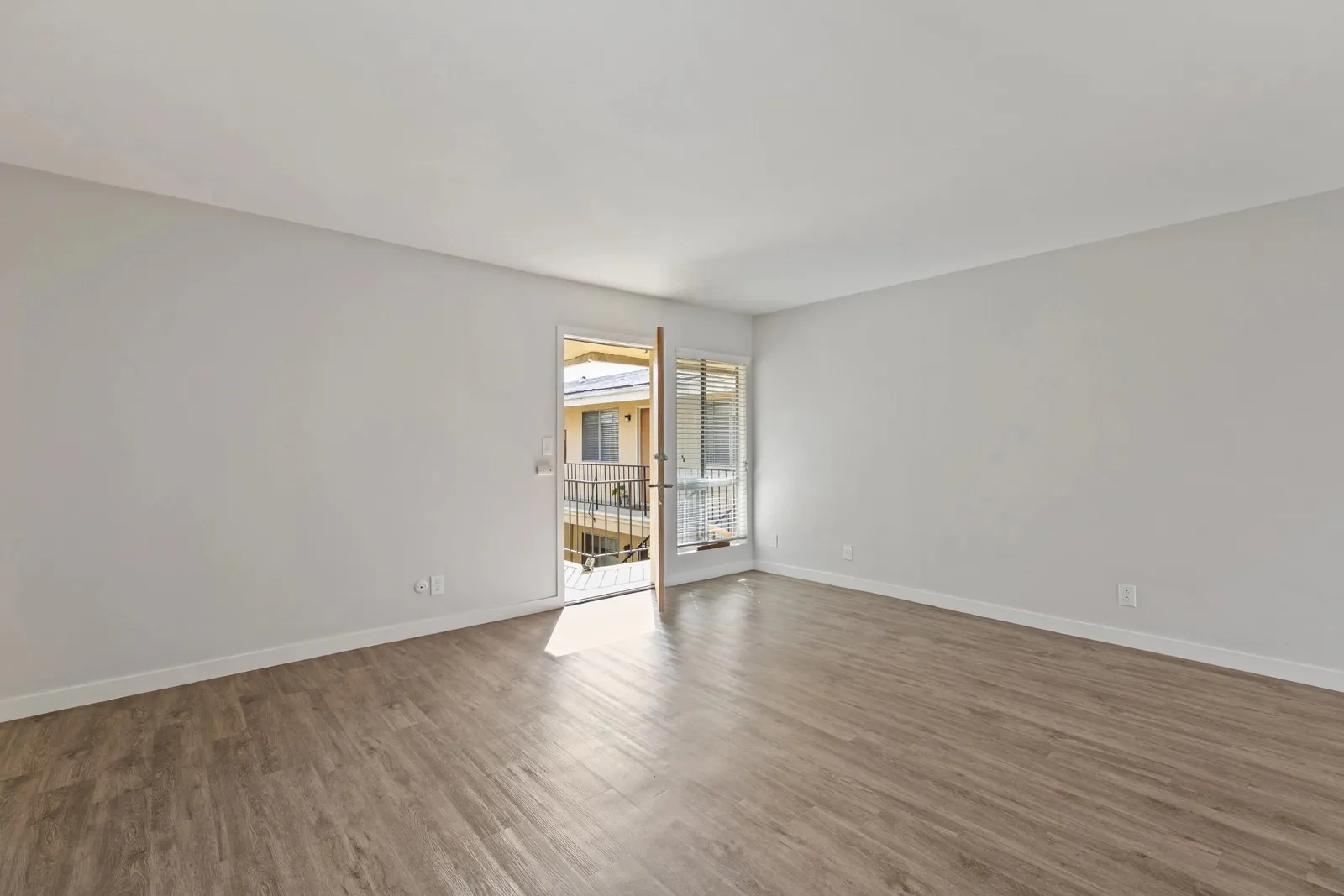 property for rent #16