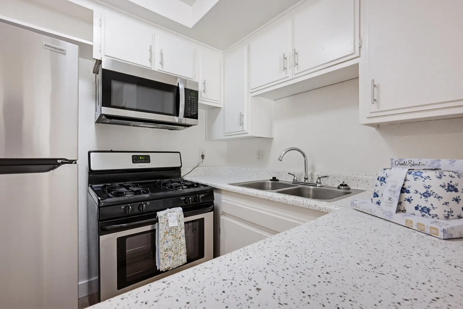 property for rent #3