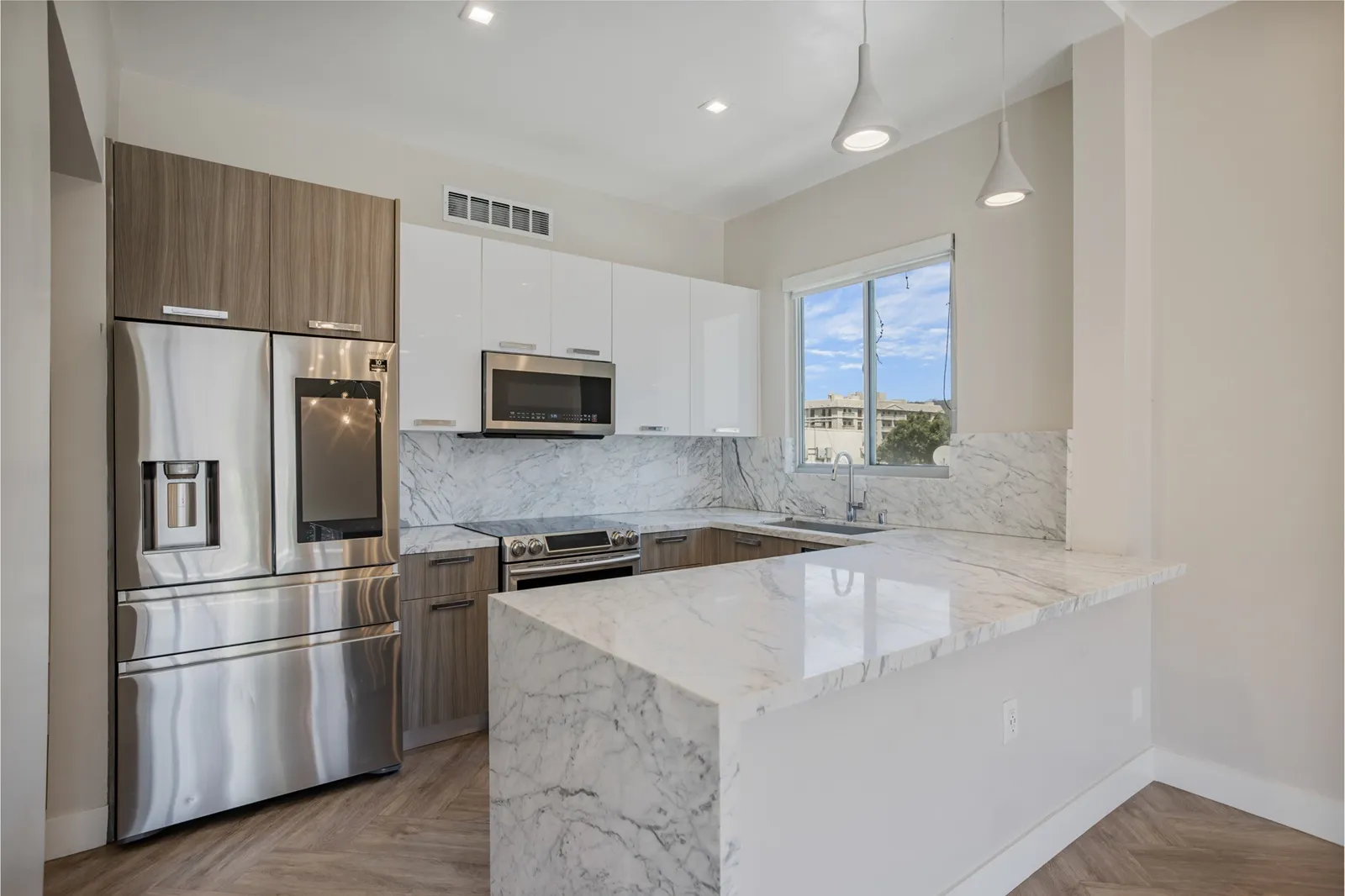 property for rent #16