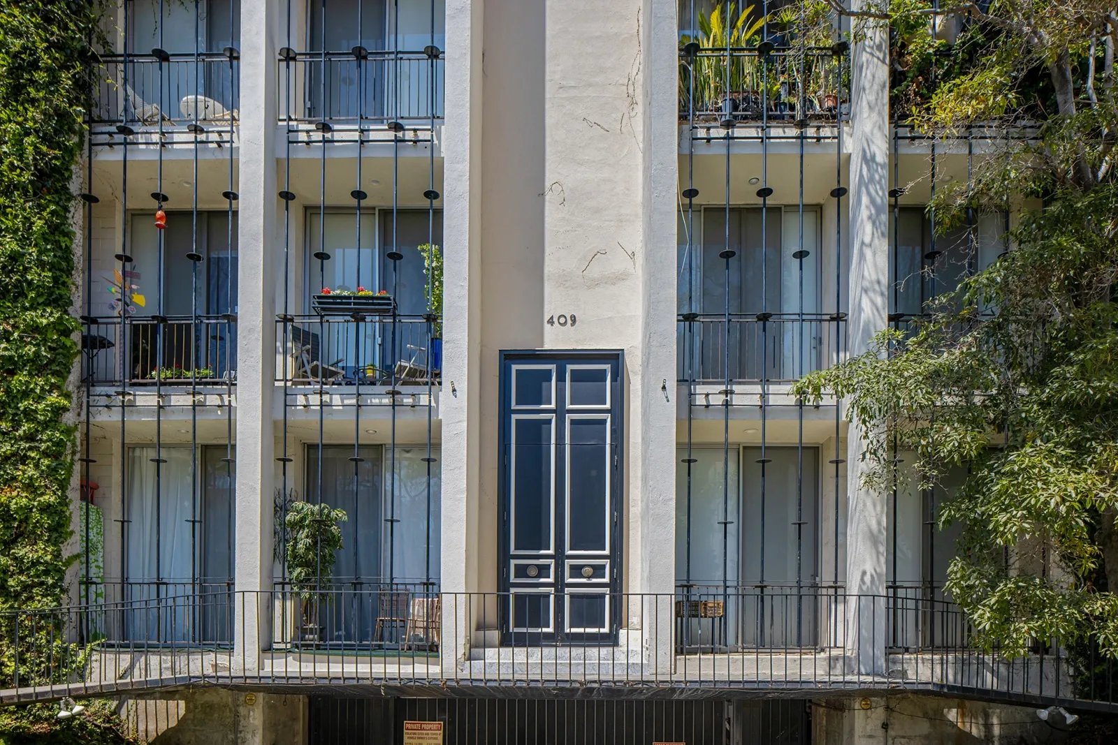 property for rent #1