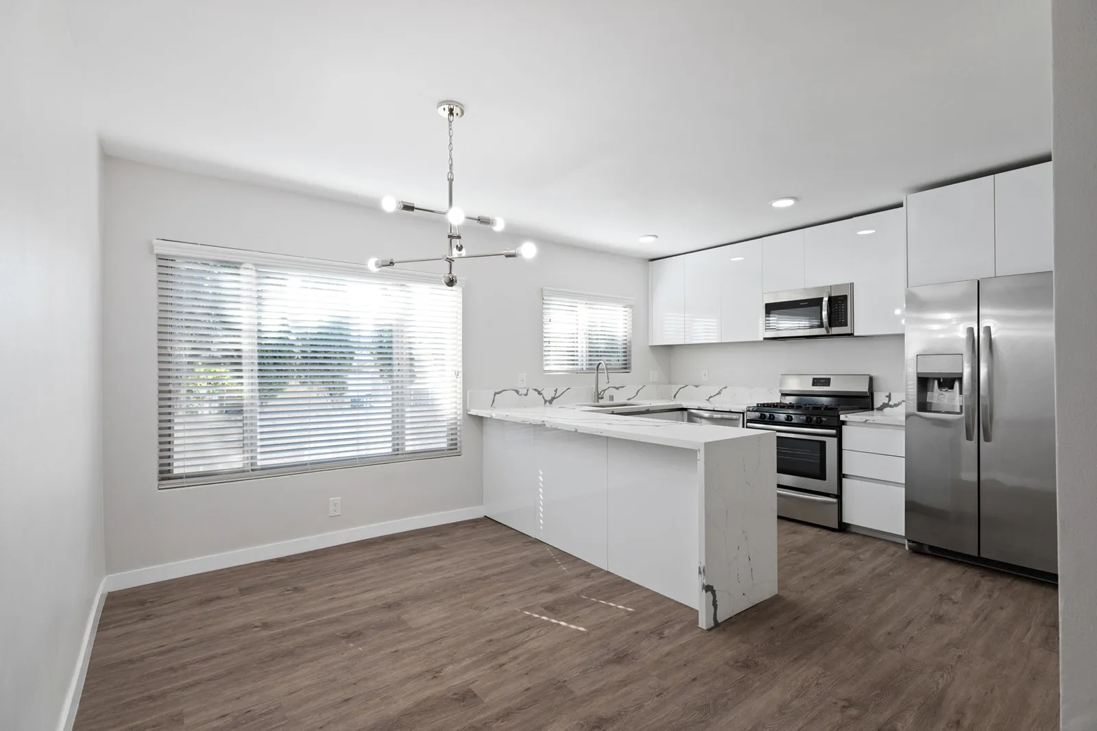 property for rent #19