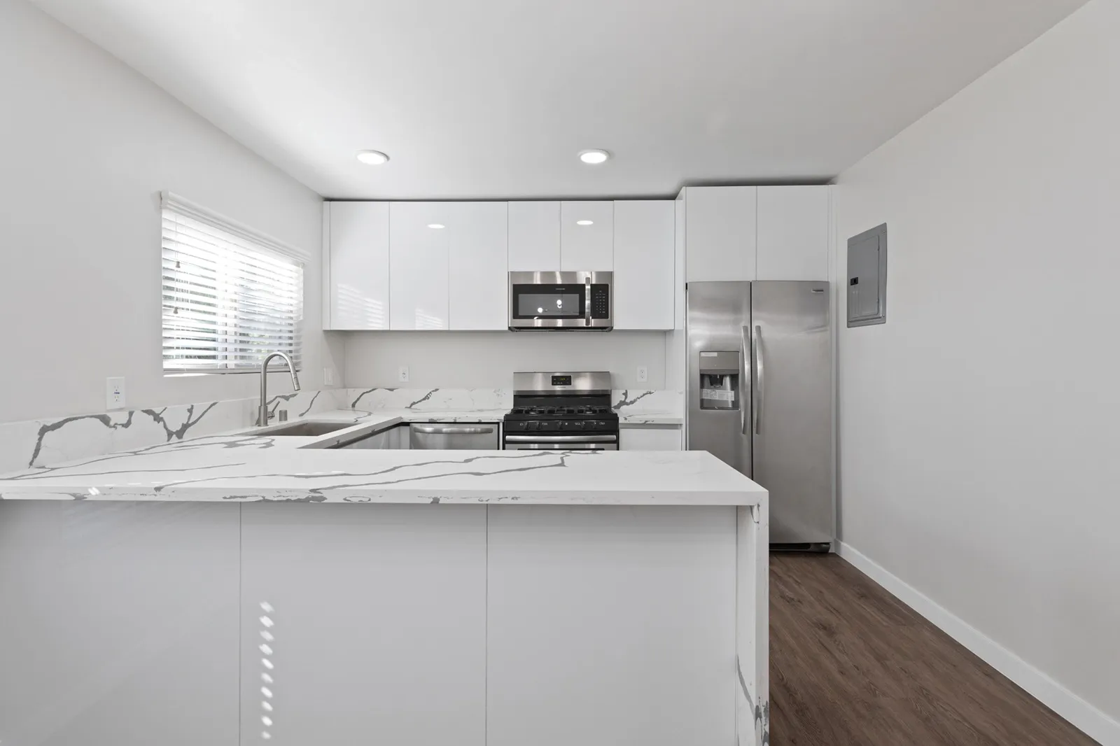 property for rent #13