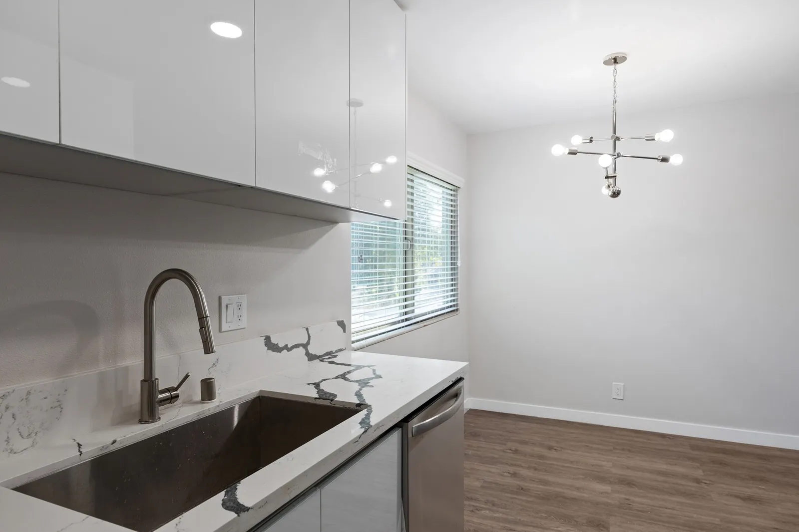 property for rent #15