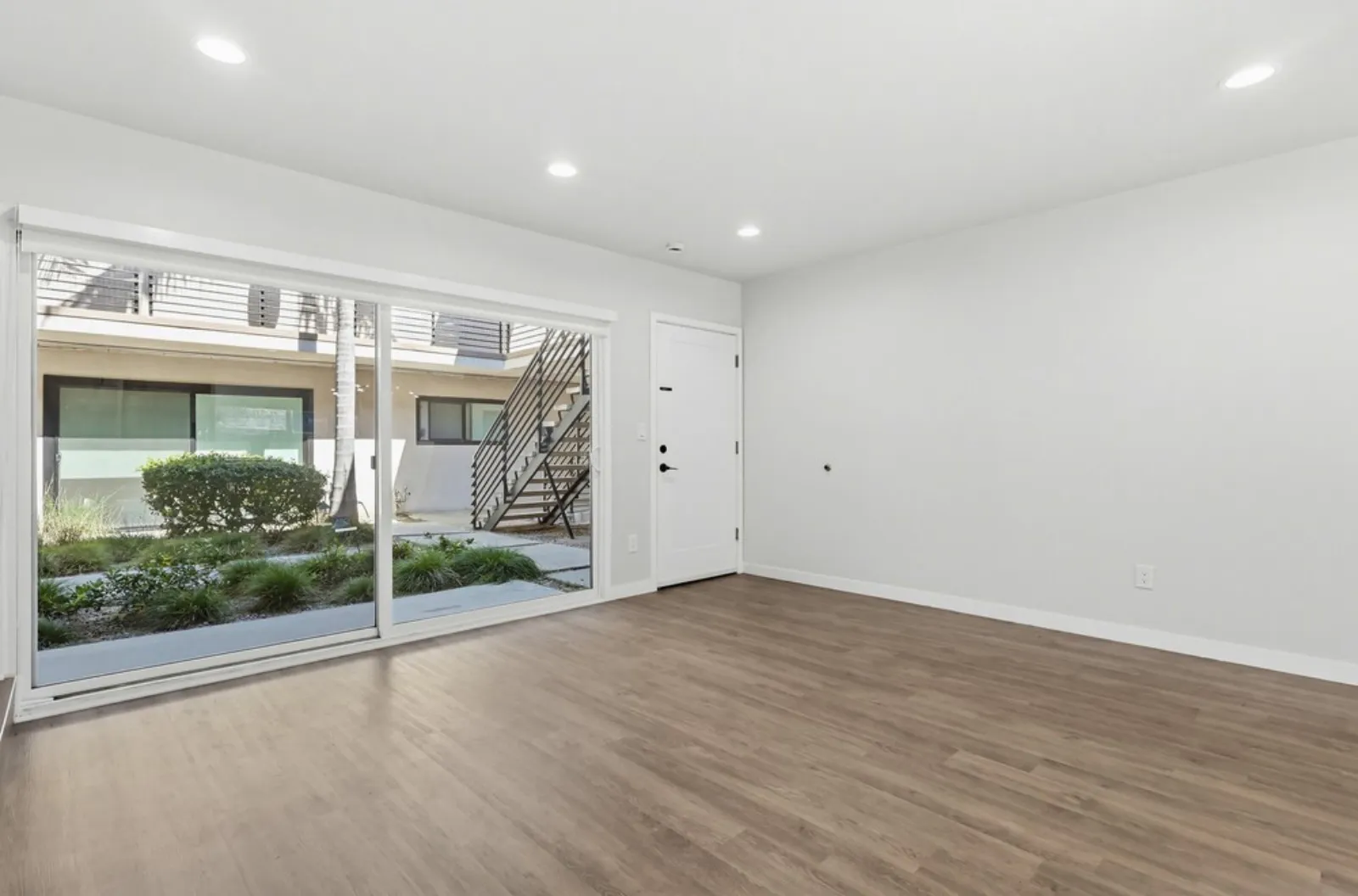 property for rent #20