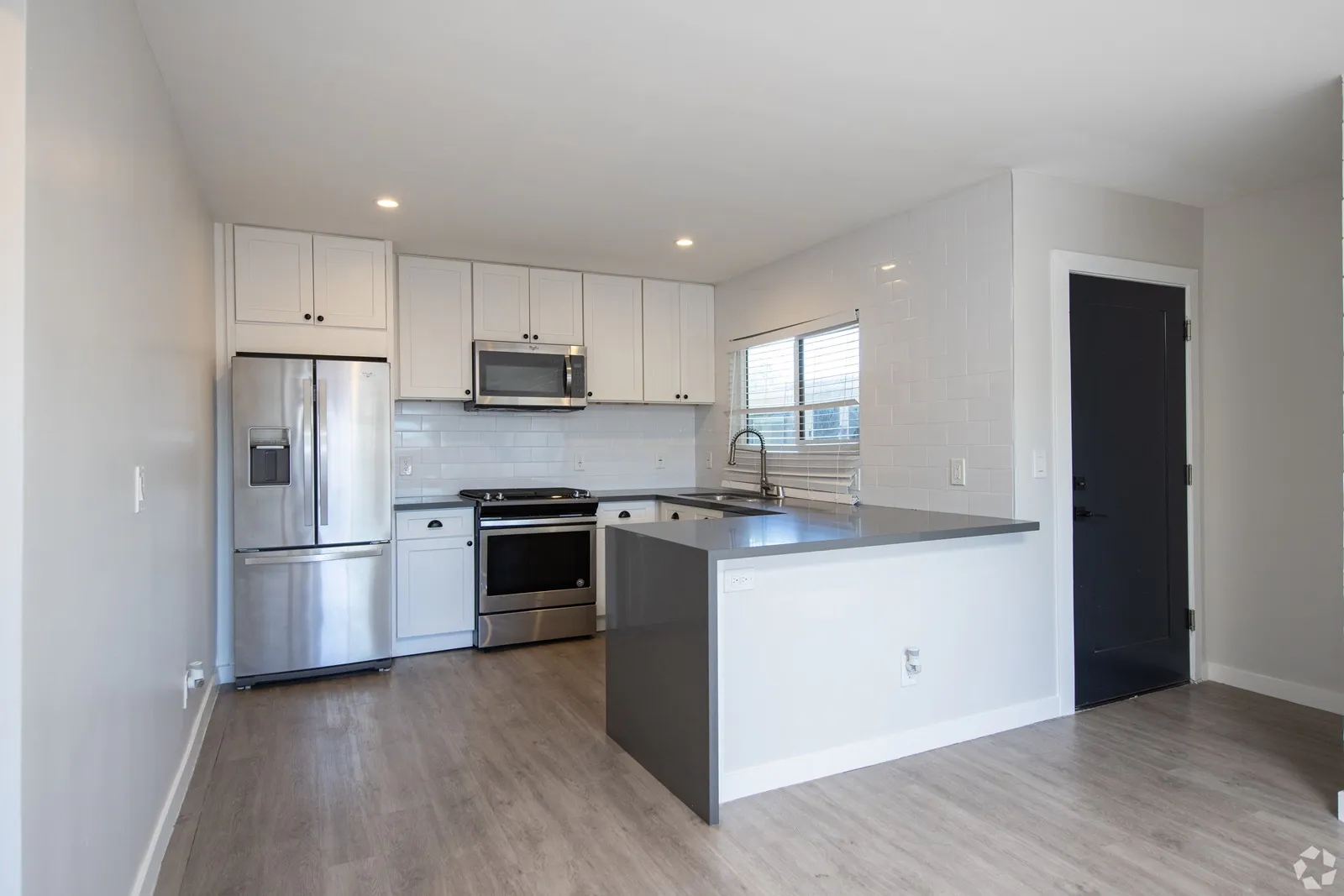 property for rent #1