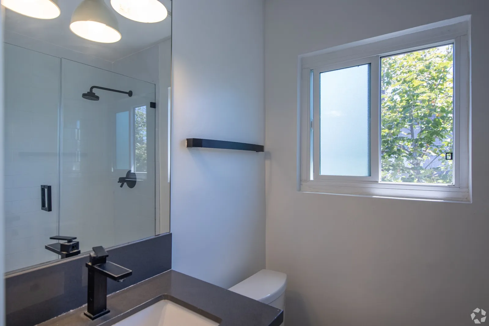 property for rent #10