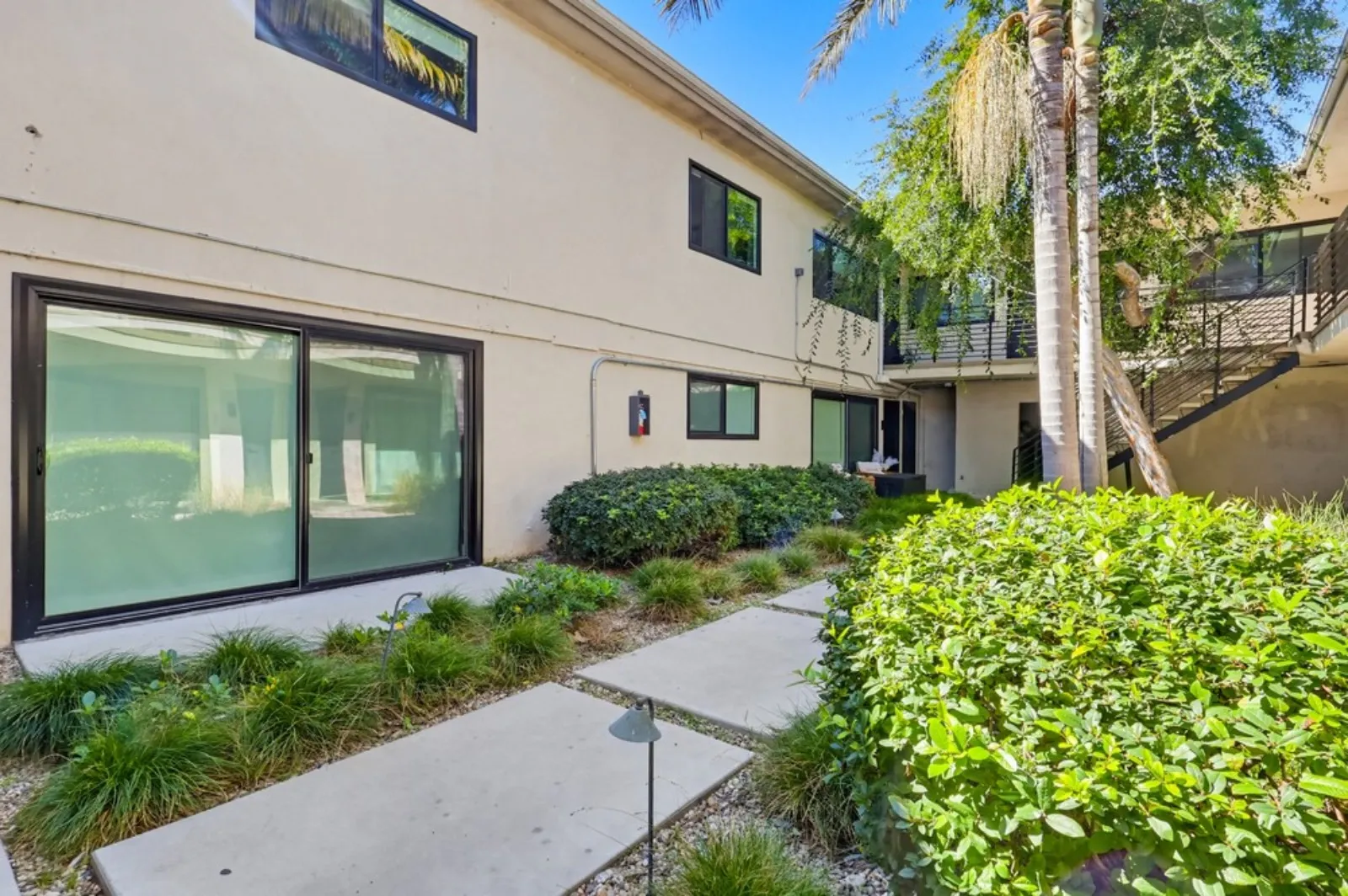 property for rent #13