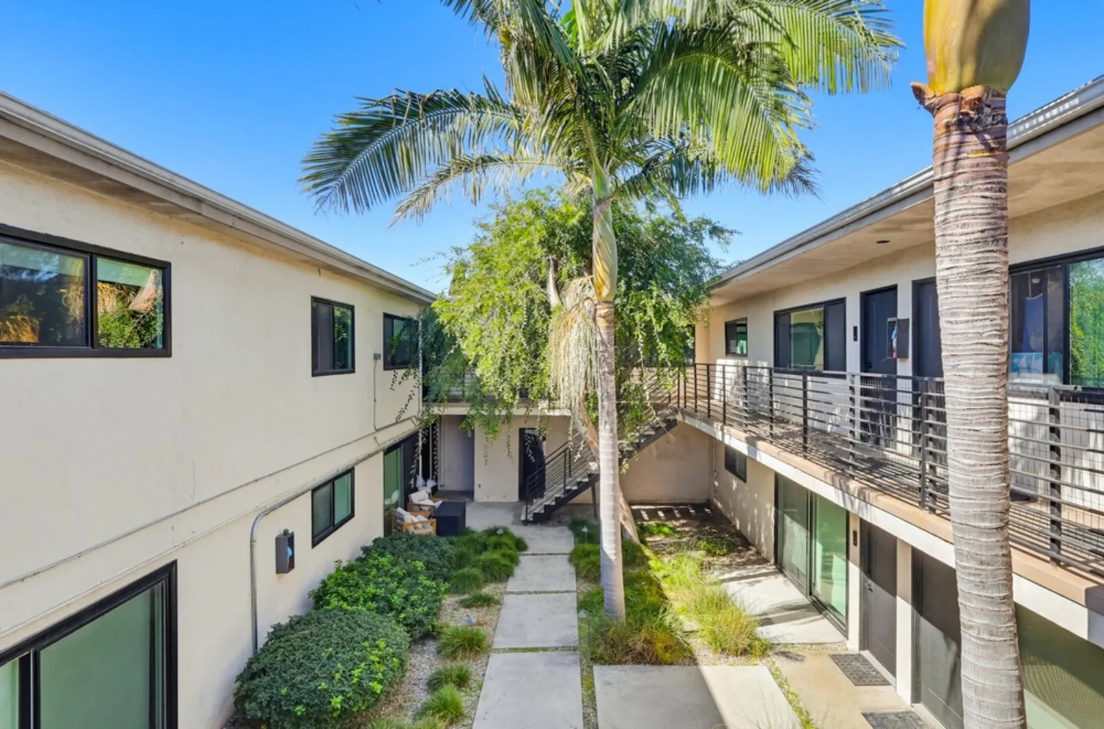 property for rent #12