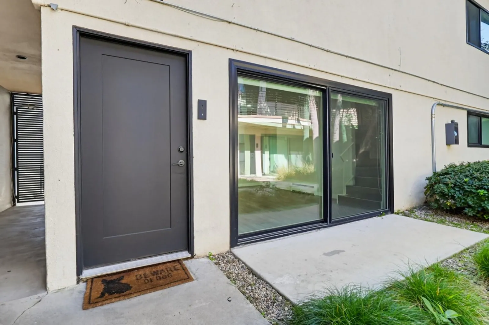 property for rent #19