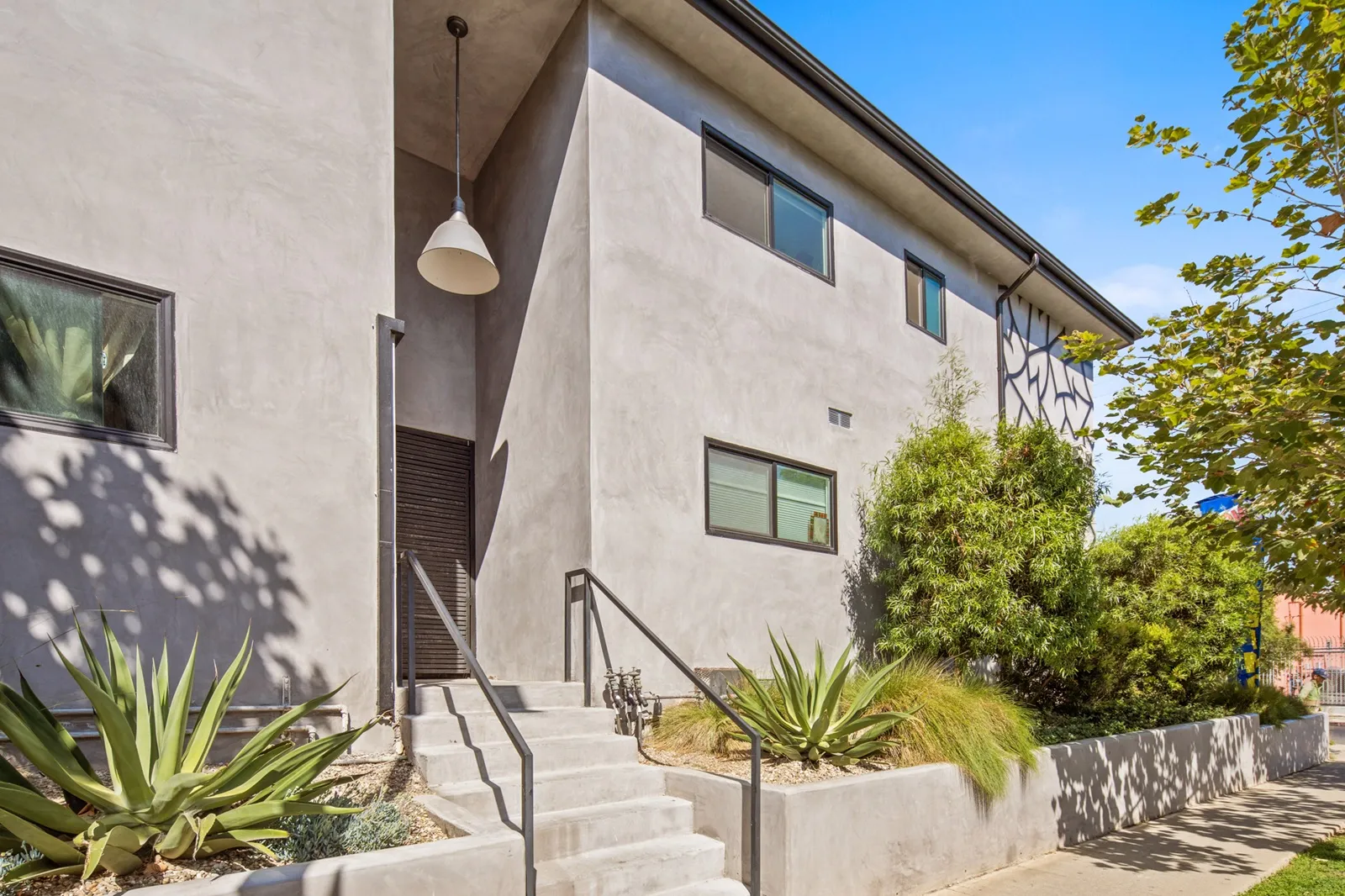 property for rent #5