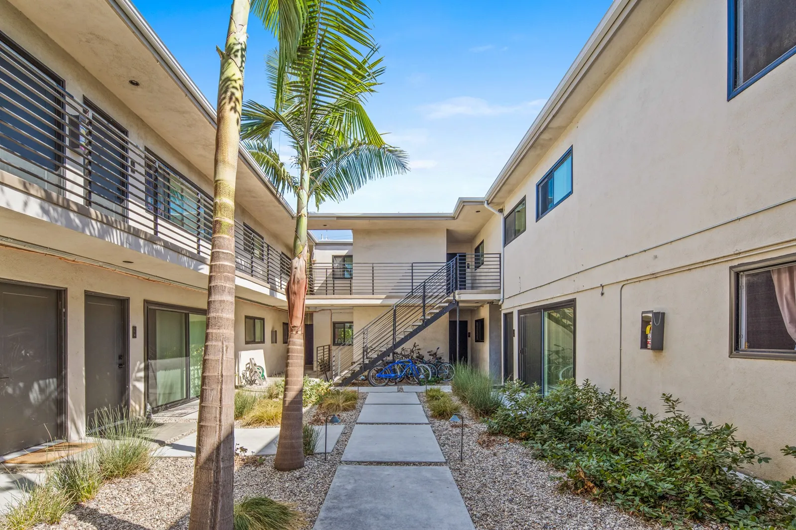 property for rent #4