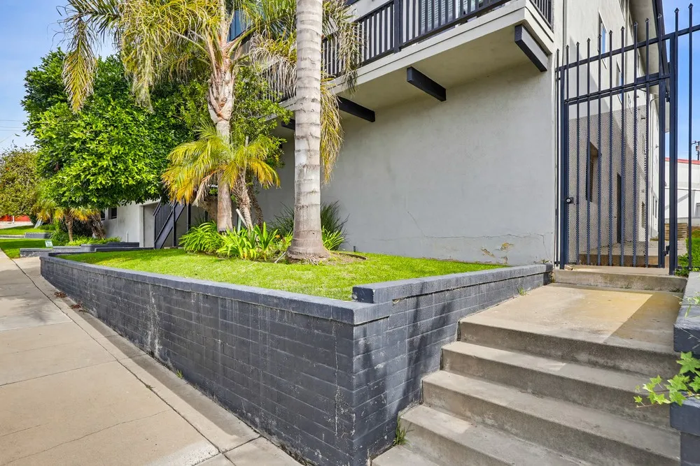 property for rent #4