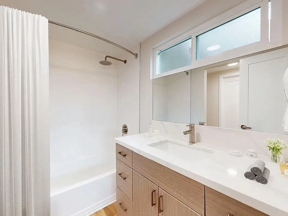 property for rent #13