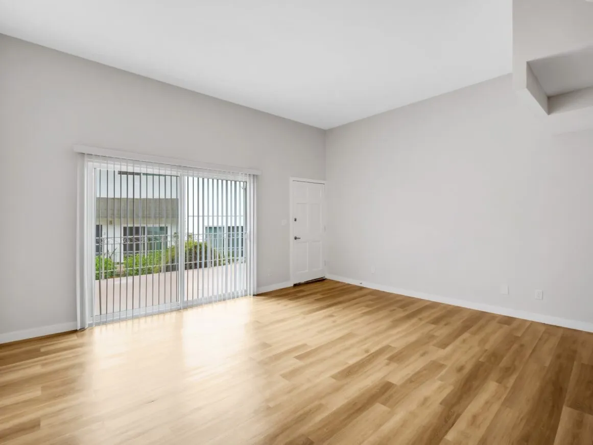 property for rent #8