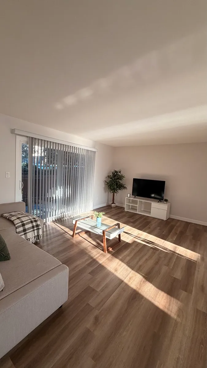 property for rent #10