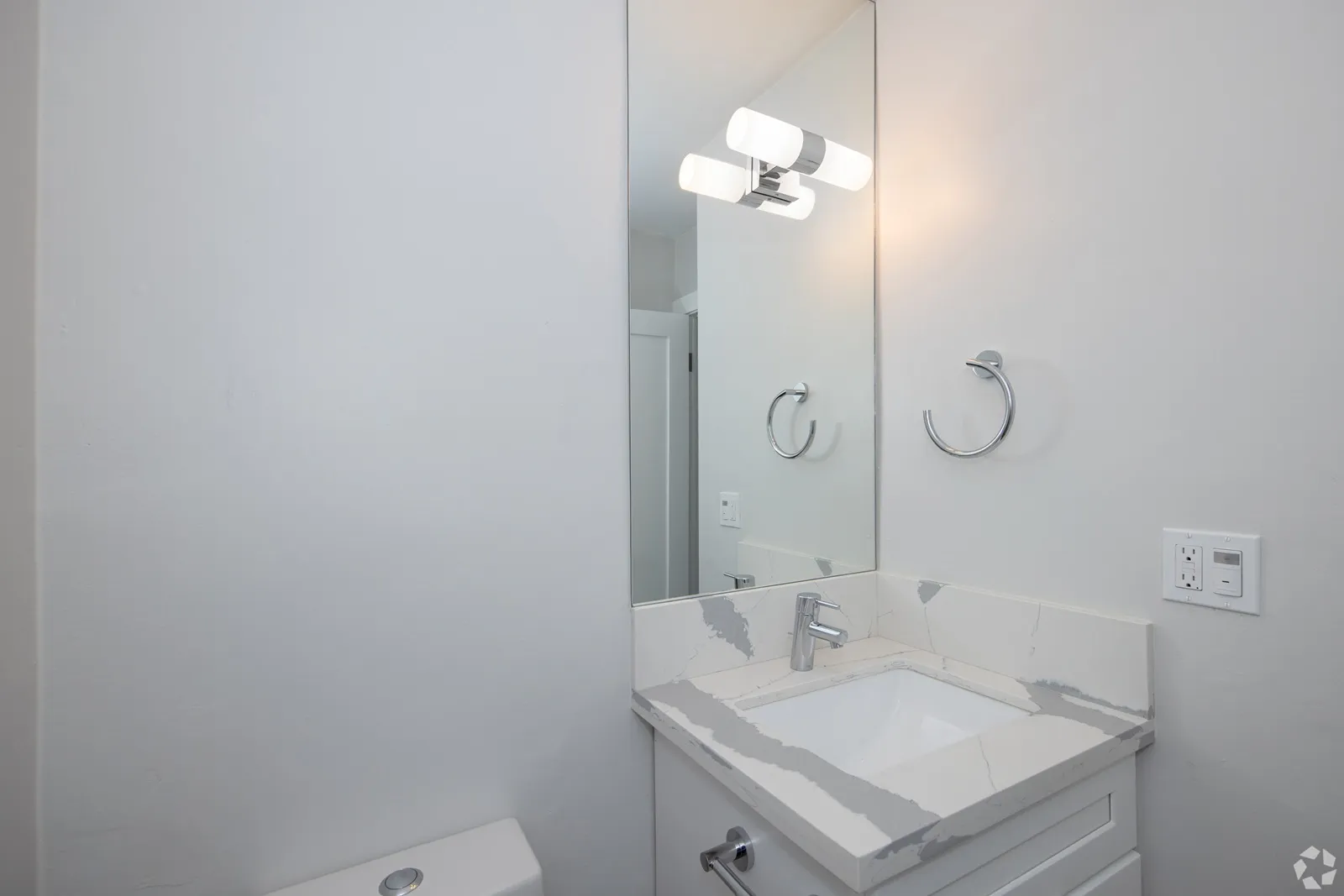 property for rent #20