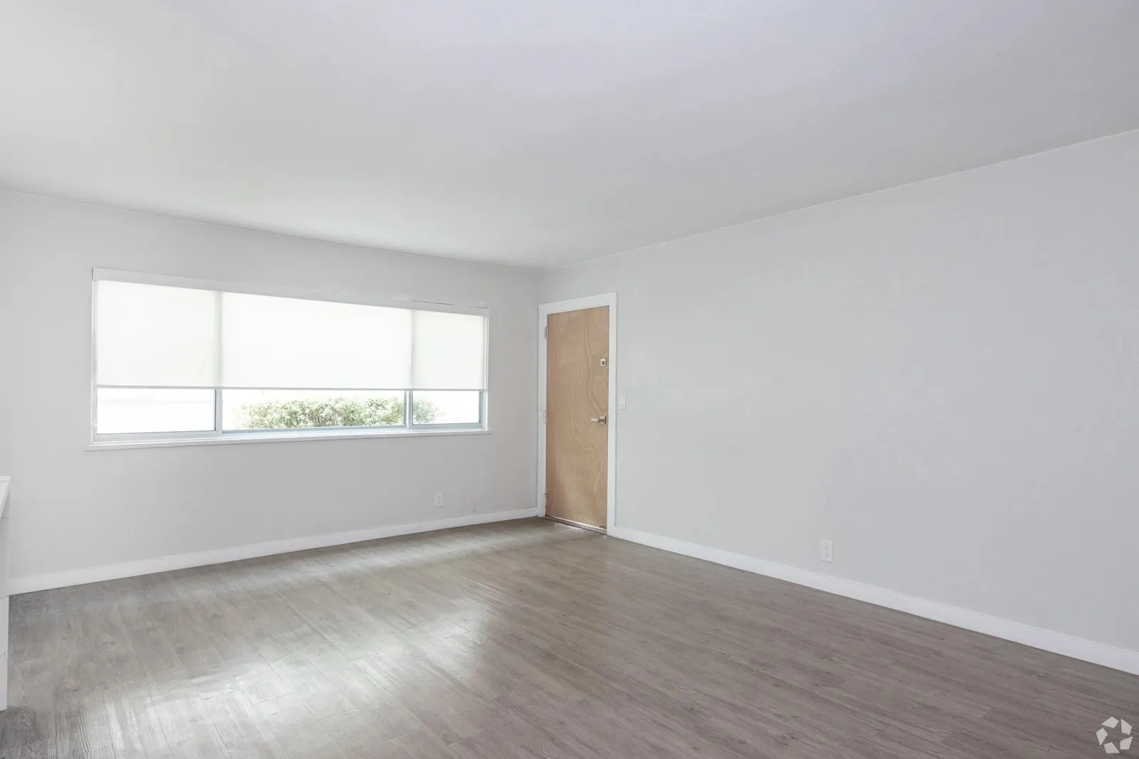 property for rent #11