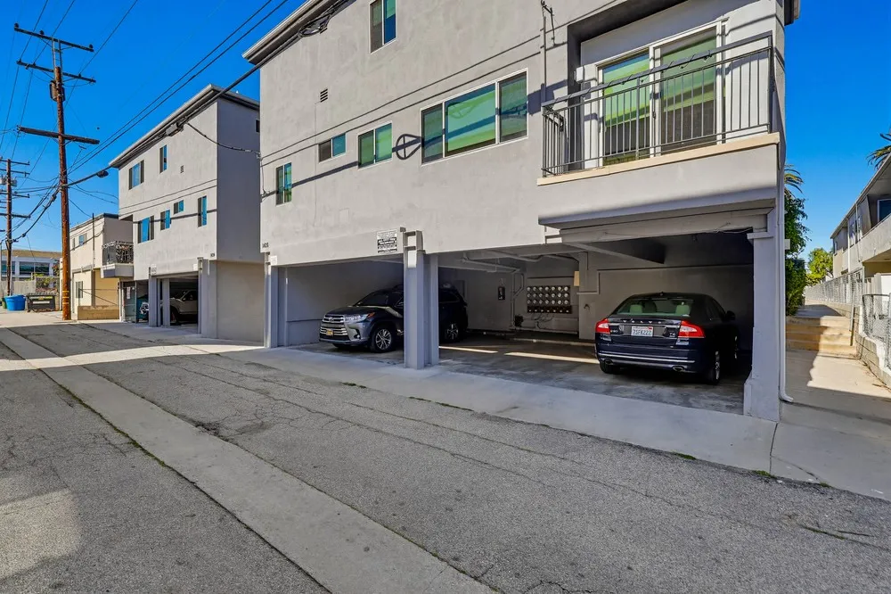 property for rent #9