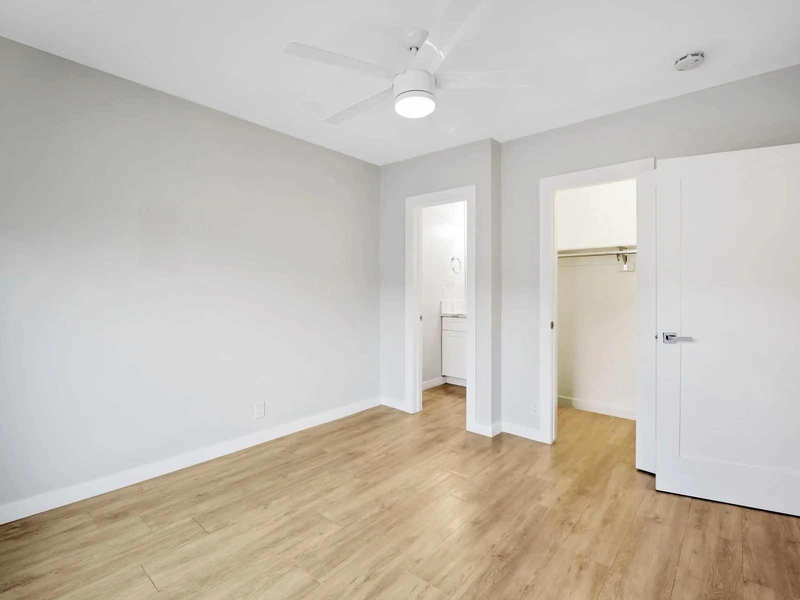 property for rent #13