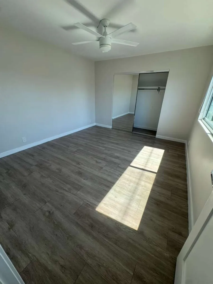 property for rent #11