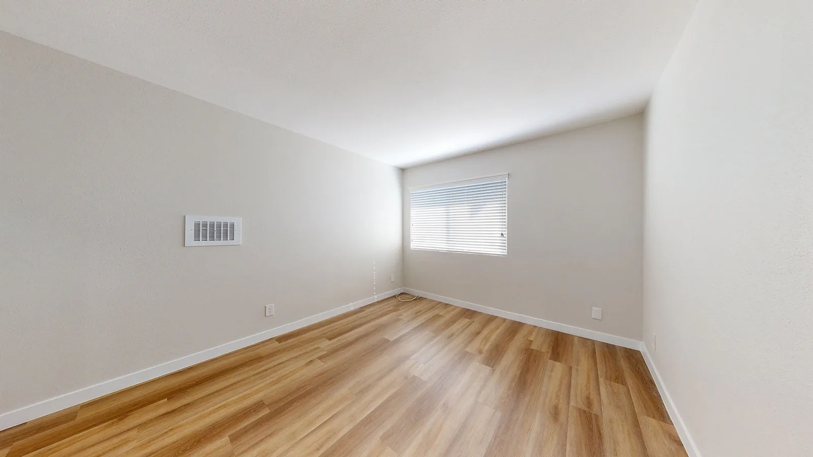 property for rent #21