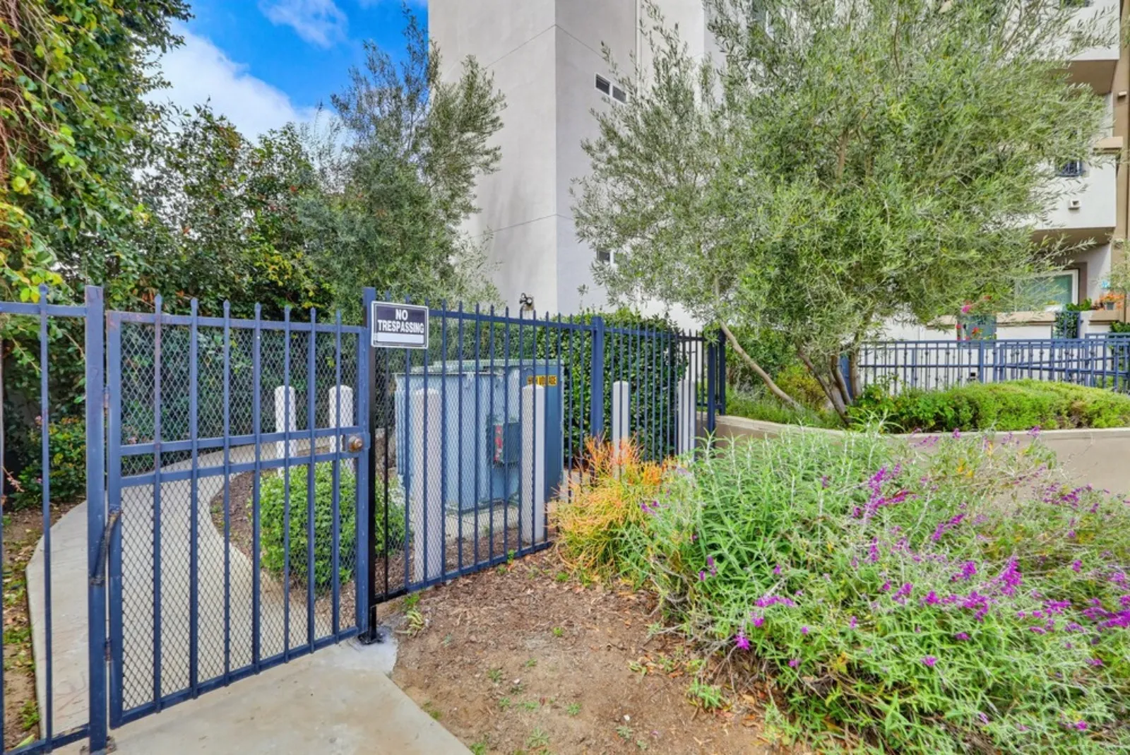 property for rent #15