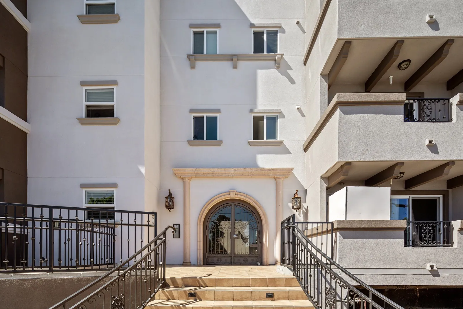 property for rent #4