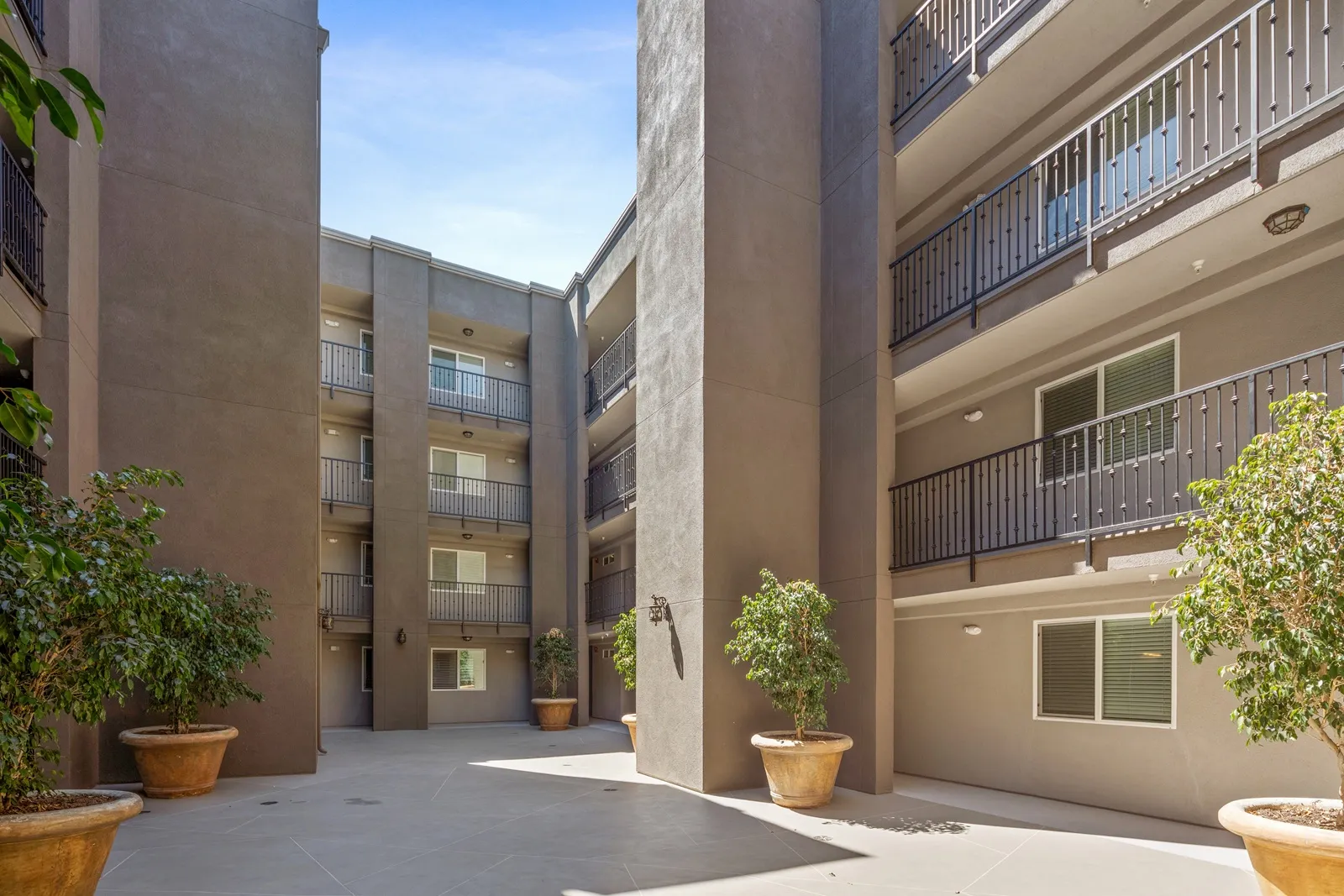 property for rent #8