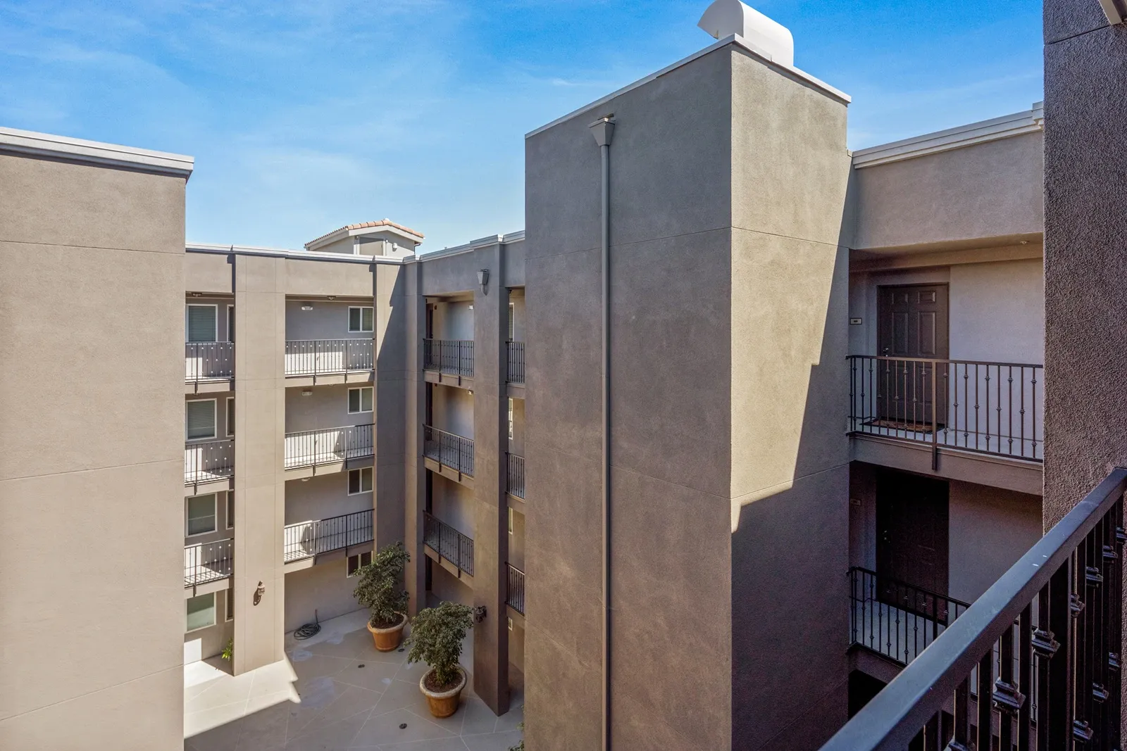 property for rent #12