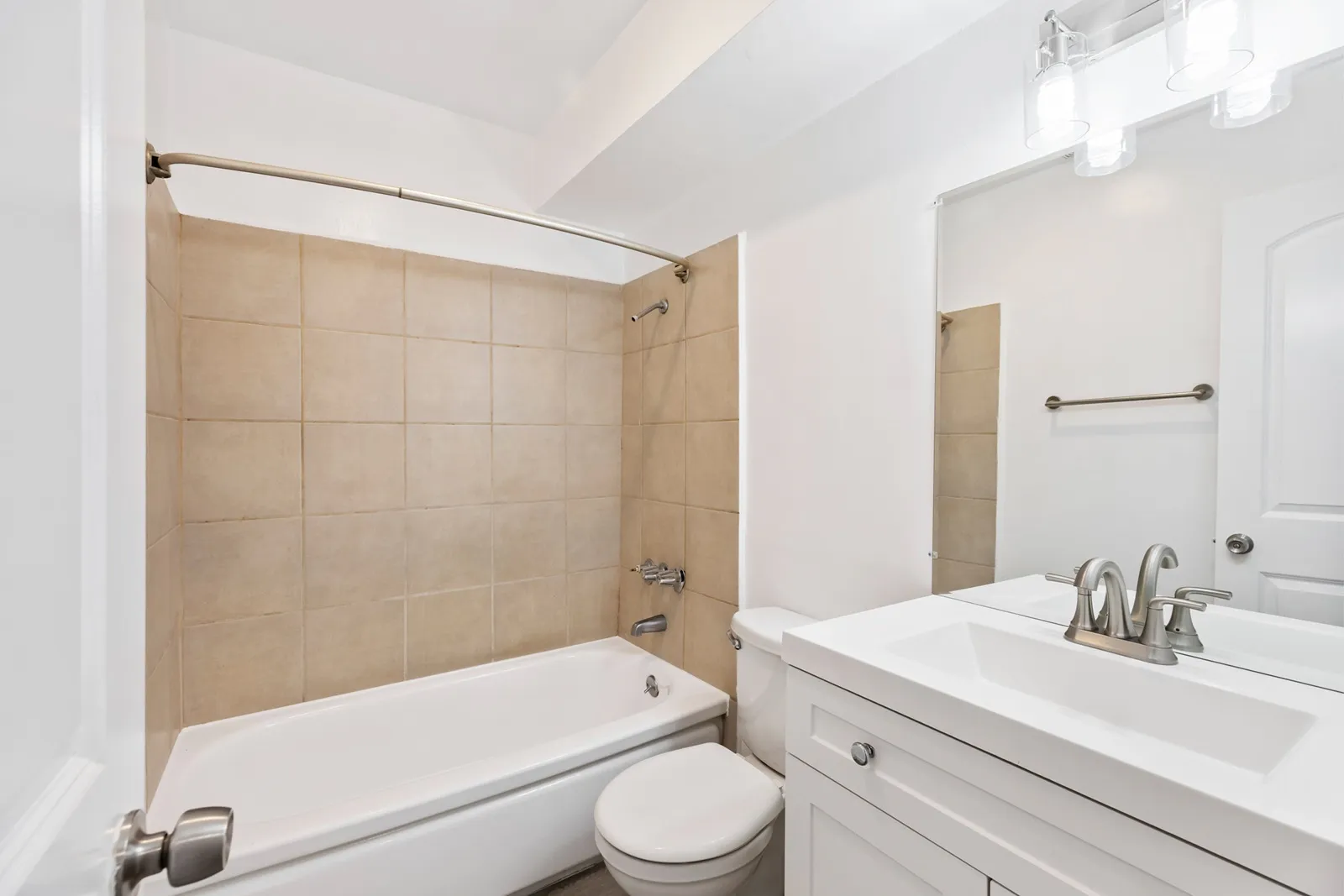 property for rent #18