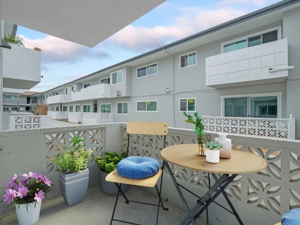 property for rent #8