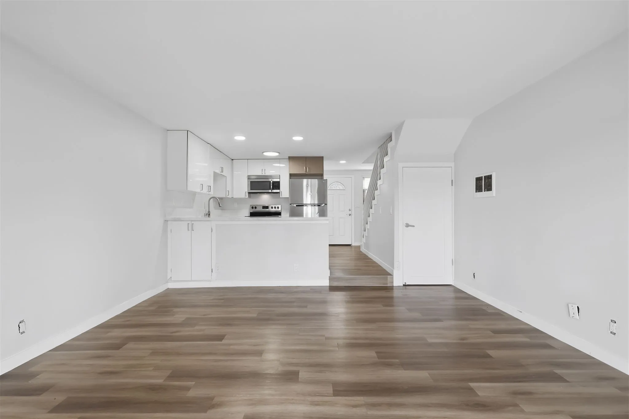 property for rent #14