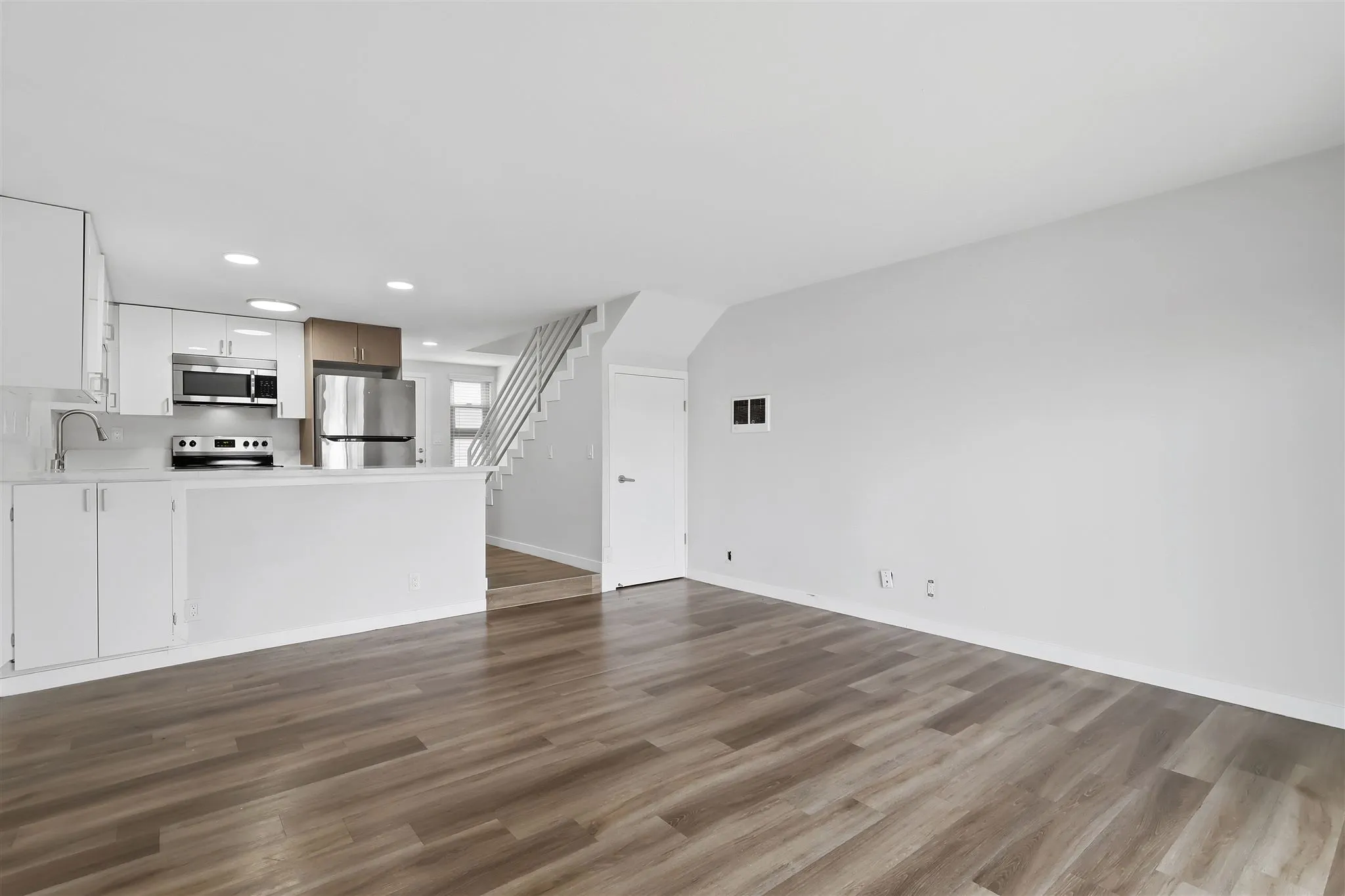 property for rent #15