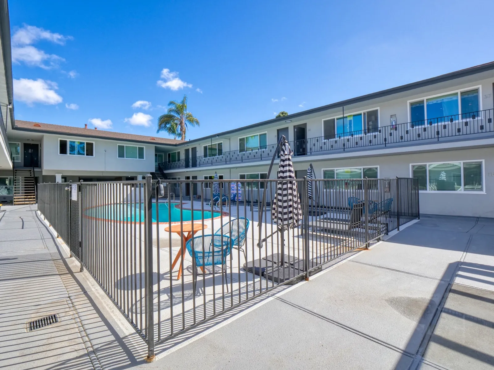 property for rent #16