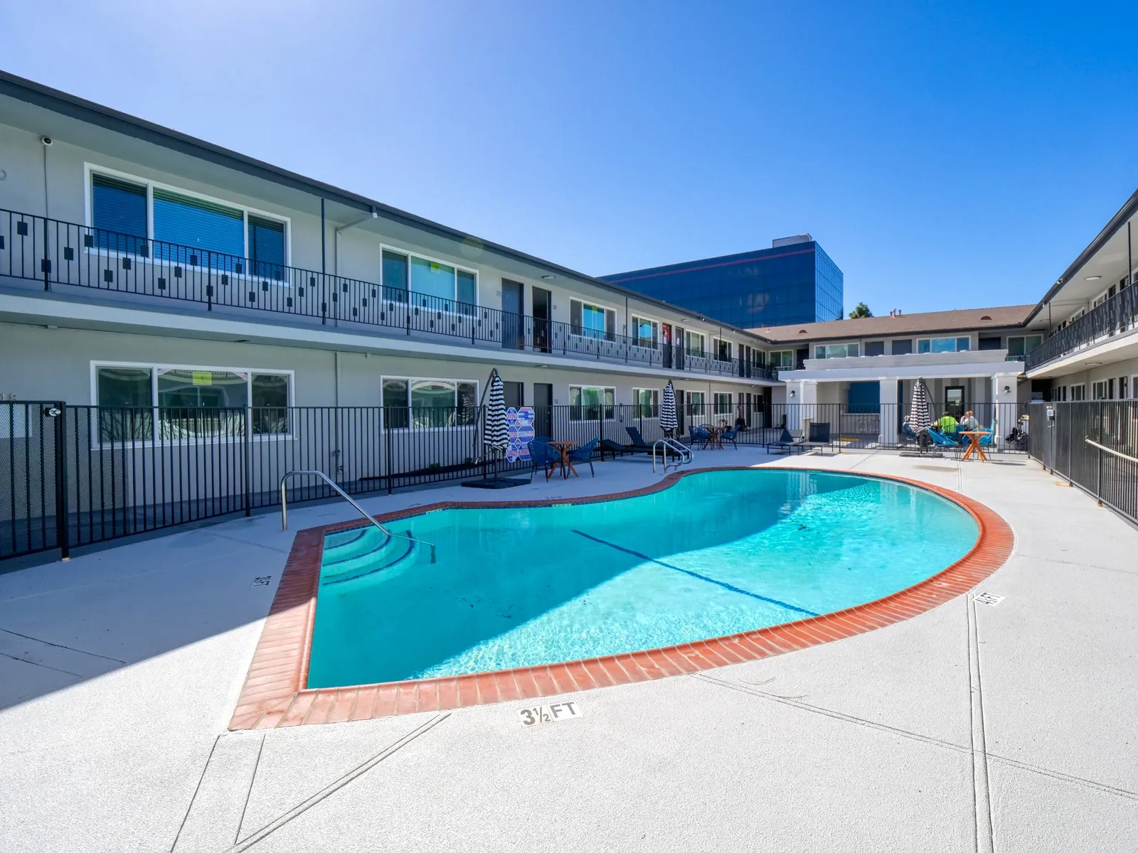 property for rent #15