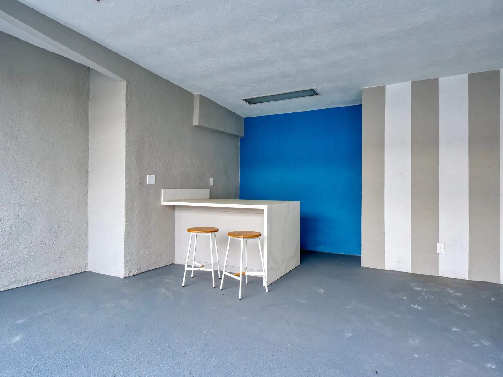 property for rent #10